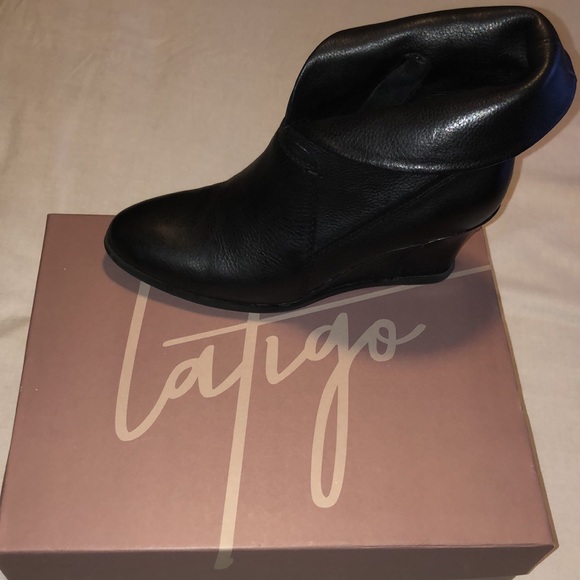 Glamorous booties 🔥 - Picture 4 of 5